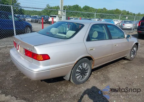 2001 Toyota Camry Ce from USA, damaged, VIN 4T1BG22K71U098884